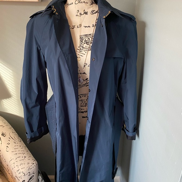 ⚡️Sale! Burberry Renwick Trench Coat - Picture 6 of 16